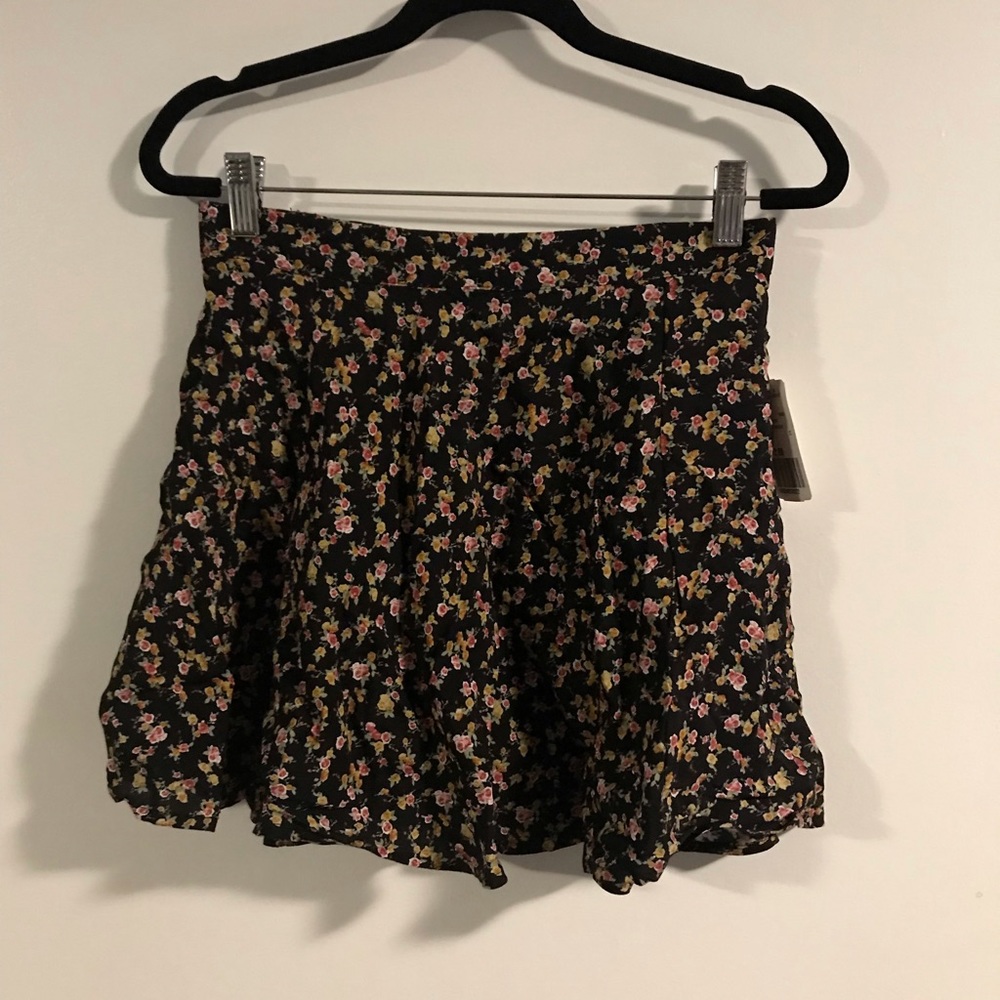 mini skirt